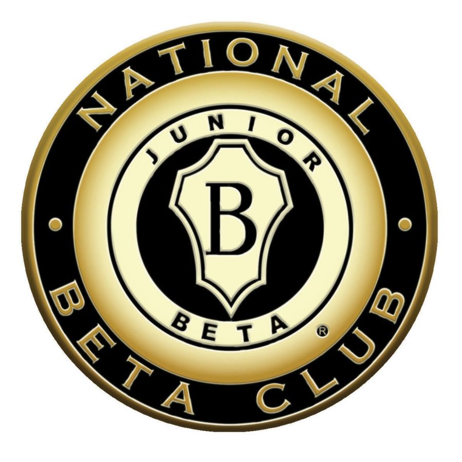 Beta Club Provides Manchester Students with Leadership Opportunities